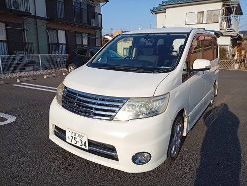 日産 セレナ